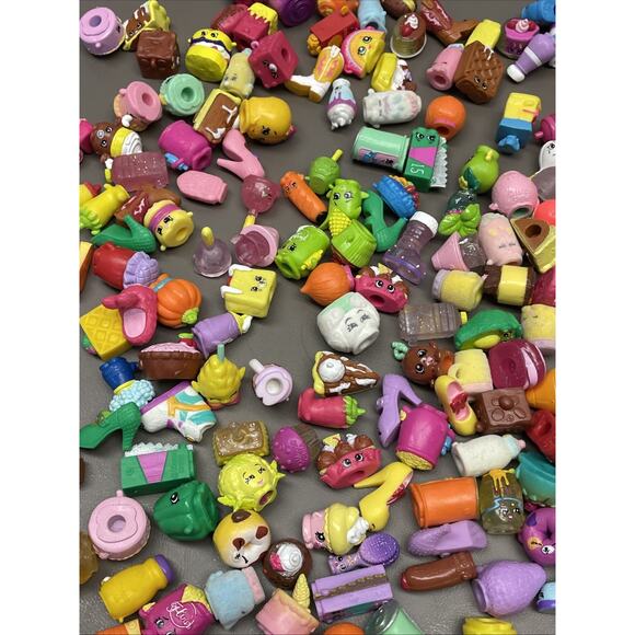 Huge Lot Of 190 Piece Shopkins Bundle - Picture 6 of 8